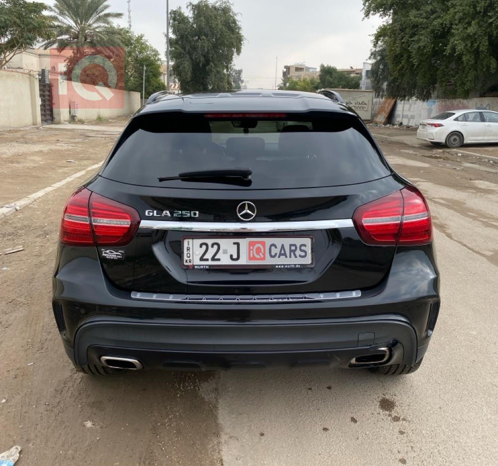 مرسيدس بنز GLA